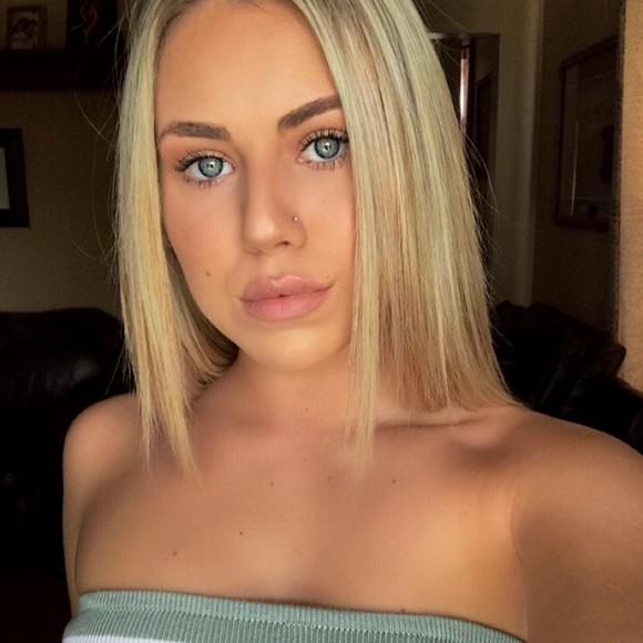 Meet your Posher, Kylee - Picture 1 of 1